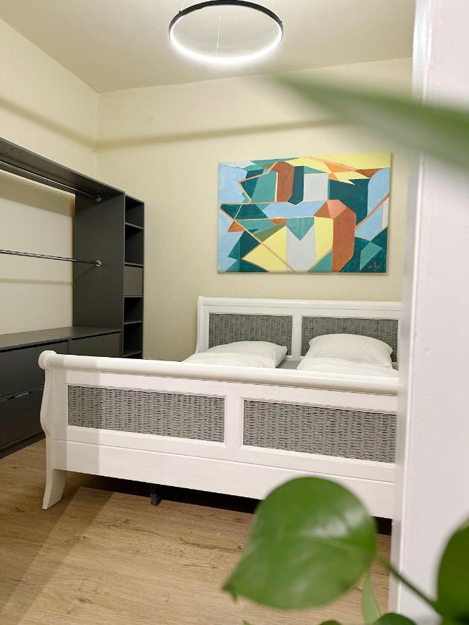 Igo Apartment 2 Schlafenzimmer Mit Waschmaschine Trockner Haustier Rheinufer 5Min Netflix Disney Plus 17-6 Duisburg Exterior photo