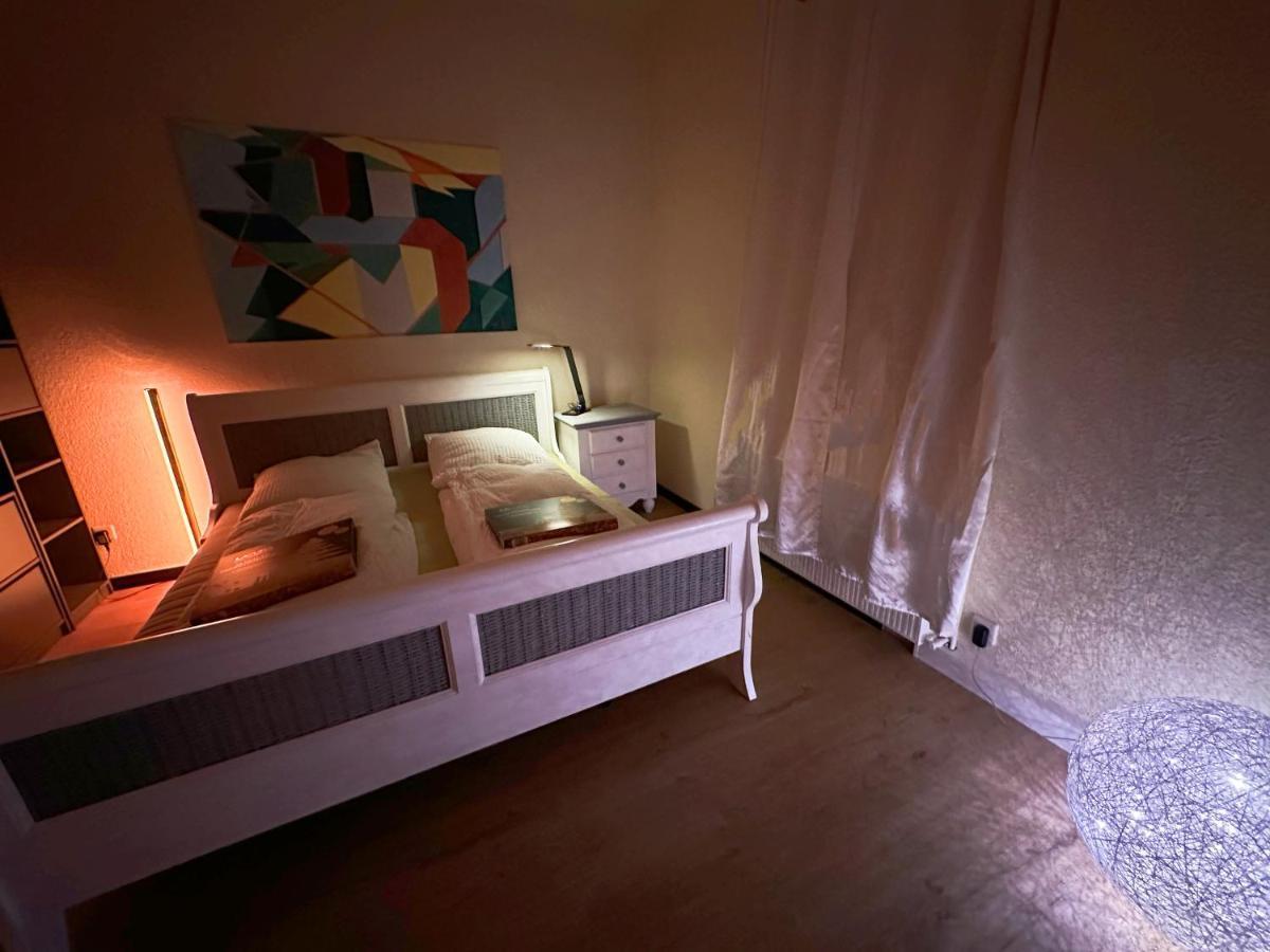 Igo Apartment 2 Schlafenzimmer Mit Waschmaschine Trockner Haustier Rheinufer 5Min Netflix Disney Plus 17-6 Duisburg Exterior photo