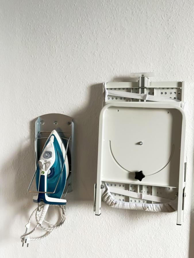 Igo Apartment 2 Schlafenzimmer Mit Waschmaschine Trockner Haustier Rheinufer 5Min Netflix Disney Plus 17-6 Duisburg Exterior photo